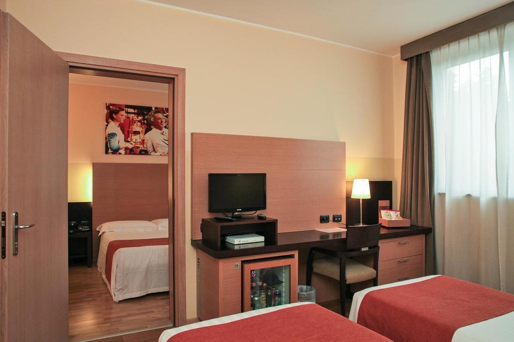 B&B Hotel Milano Cologno Studios Cologno Monzese Exterior foto