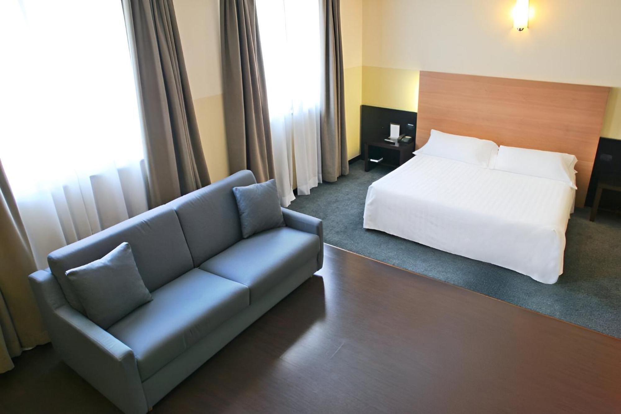B&B Hotel Milano Cologno Studios Cologno Monzese Exterior foto