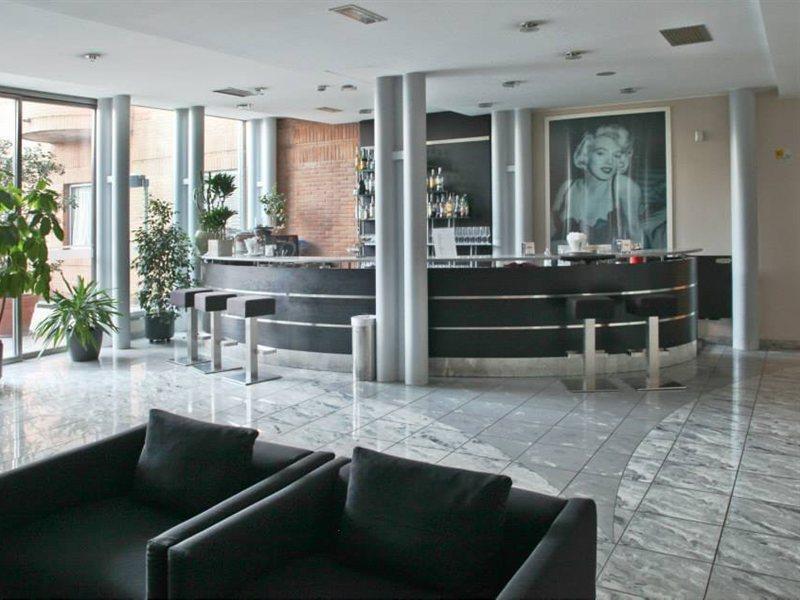 B&B Hotel Milano Cologno Studios Cologno Monzese Exterior foto